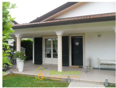 Foto Appartamento Viareggio Torre del Lago di 185 m² con 8 locali all'asta