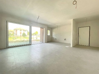Foto Appartamento in Via Caduti di Nassirya, Rovellasca di 104 m²