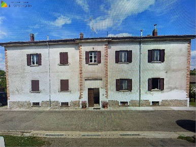 Foto Appartamento a Toano di 90 m² con 4 locali in affitto