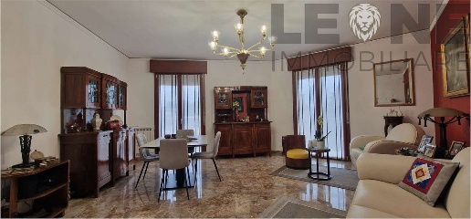 Foto Appartamento in via Cesare Plessi  84, Vignola Centro di 146 m²