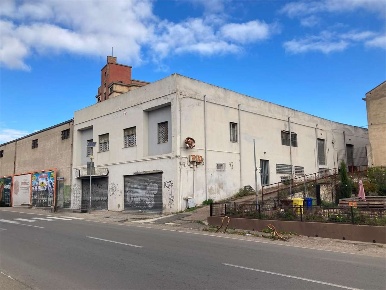 Foto Magazzino a Cagliari di 440 m² con 3 locali in vendita