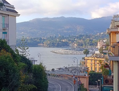 Foto Appartamento in Via Aurelia di Levante, Rapallo di 70 m² con 3 locali