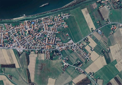 Foto Appartamento in Via Maffei, Stienta Centro di 128 m² con 6 locali