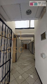 Foto Ufficio in Via Malavolti, Modena Crocetta di 630 m² con 11 locali