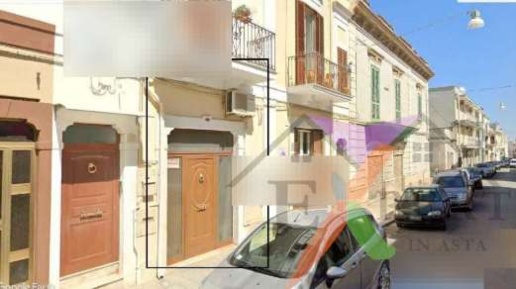 Foto Case indipendenti Mola di Bari Centro di 101 m² con 4 locali all'asta