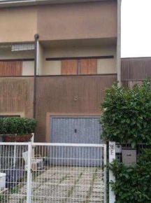 Foto Villa a schiera in Via Dante Alighieri 36/E, Cesate di 190 m² all'asta