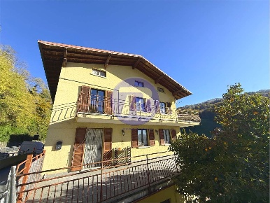 Foto Appartamento in via carlo ceresa 98, San Giovanni Bianco Centro