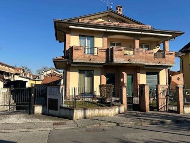 Foto Appartamento in Viale Cesare Vignati 10, Casaletto Lodigiano Mairano