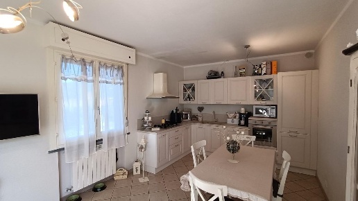 appartamento in vendita a San Giuliano Terme in zona Molina di Quosa