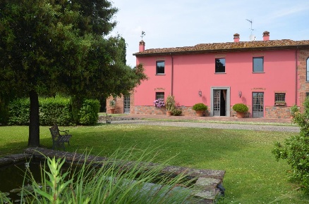 Foto Rustico a Lucca Arancio di 320 m² con 8 locali in vendita