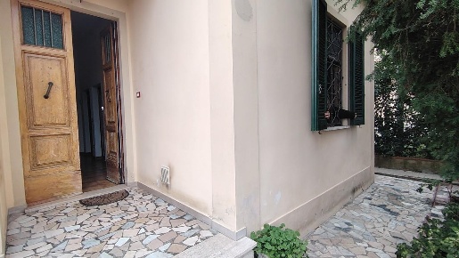 Foto Villa bifamiliare a Pontedera La Rotta, Pietroconti di 80 m²