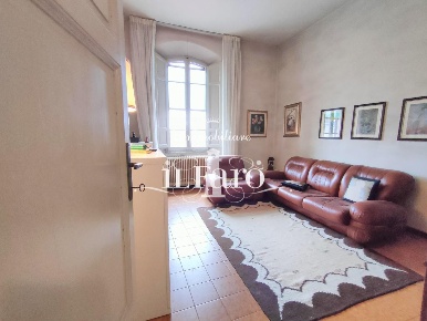 Foto Casa indipendente a San Giuliano Terme Ghezzano di 400 m² in vendita