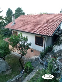 Foto Casa indipendente a Massa San Carlo - Antona di 130 m² con 6 locali