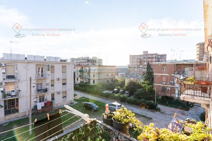 Foto Appartamento a Siracusa Santa Panagia - Teracati di 90 m² con 4 locali