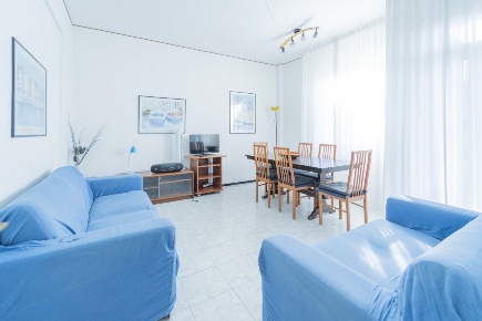 Foto Appartamento in Via Modena 10, Lavagna Centro di 76 m² con 5 locali