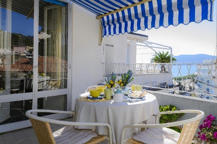 Foto Appartamento in Via Richard West, Alassio Via Roma, Borgo Barusso