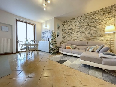 Foto Appartamento in Via Viassola 58, Coccaglio di 70 m² con 2 locali