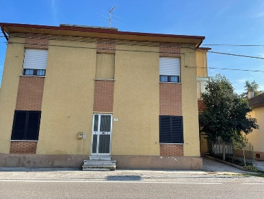 Foto Casa indipendente in /VIA ARCEVIESE, Senigallia con 10 locali