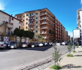 Foto Appartamento in Corso Luigi Fera, Cosenza Centro di 130 m² in vendita