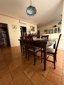 Foto Appartamento a Osimo Centro di 126 m² con 4 locali in vendita