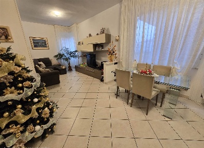 Foto Appartamento a La Spezia Migliarina di 93 m² con 5 locali in vendita