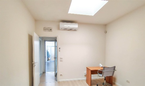 Foto Ufficio a Calenzano Centro di 14 m² con 1 locali in affitto