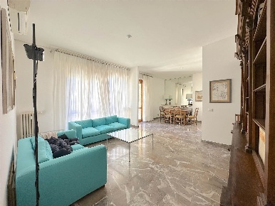 Foto Appartamento a Firenze Beccaria - Colombo di 147 m² con 5 locali