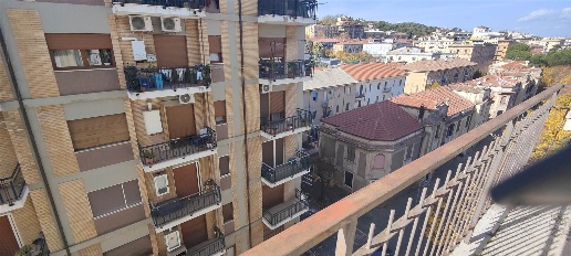 Foto Appartamento a Cosenza Centro di 120 m² con 4 locali in vendita