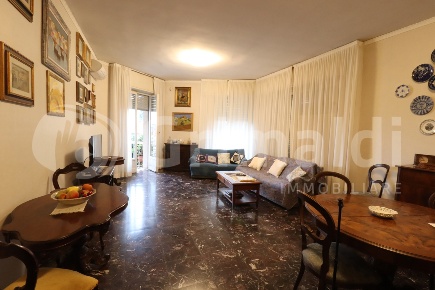 Foto Appartamento a Lerici San Terenzo di 117 m² con 5 locali in vendita