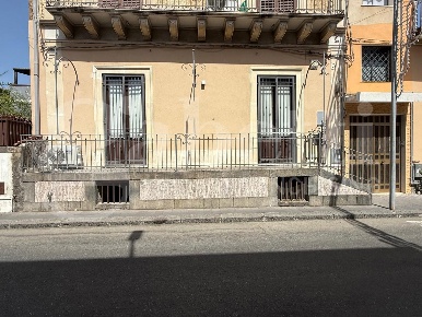 Foto Appartamento in Via Firenze Cannizzaro 68, Aci Castello Centro