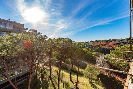 Foto Appartamento in Via Trasaghis 11, Roma Labaro di 108 m² con 3 locali