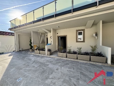 Foto Appartamento a Calolziocorte Centro di 100 m² con 3 locali in vendita