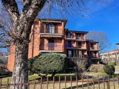 Foto Appartamento in Viale Monsignor Colombo, Merate Centro di 60 m²