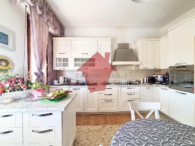 Foto Appartamento a Empoli Pontorme - Cortenuova di 120 m² con 5 locali