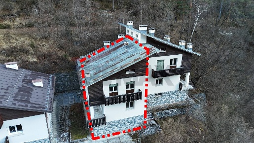 Foto Villa bifamiliare in Via Pontesei, Val di Zoldo di 170 m² con 8 locali