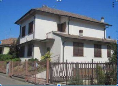 Foto Villa singola in Via Legnano, Peschiera Borromeo Bellaria di 438 m²