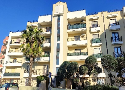 Foto Appartamento in Via Don Gaetano Grandolfo, Casamassima di 90 m²