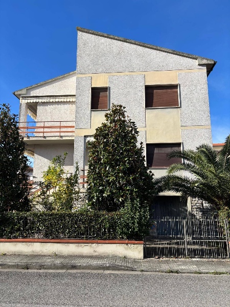 casa indipendente in vendita a Pisa in zona Porta a Lucca