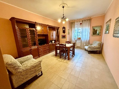 Foto Appartamento a Alessandria Cristo di 92 m² con 5 locali in vendita