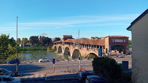 Foto Appartamento in piazzale ponte ticino, Pavia Centro Storico di 155 m²