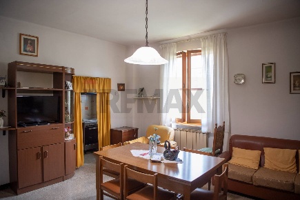 Foto Case semi ndipendenti in Via Roma, Trecastelli Ripe di 99 m²