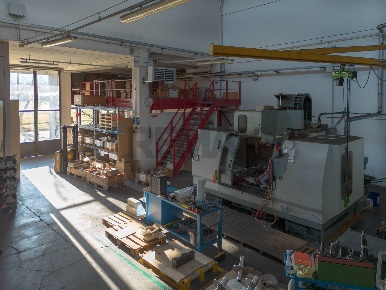 Foto Capannone industriale in Strada Pedemontana, Traversetolo La Mamianese