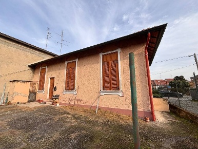 Foto Casa indipendente in Via Caravaggio, Nova Milanese di 85 m² in vendita