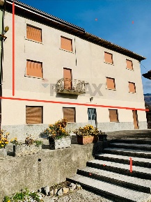 Foto Appartamento in cà casetti, Sant'Omobono Terme Valsecca di 244 m²