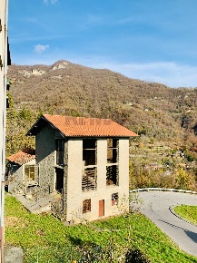 Foto Rustico in via Cà CASETTI, Sant'Omobono Terme Valsecca di 223 m²