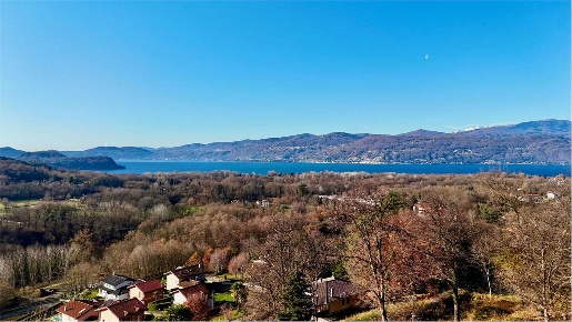 Foto Terreno edificabile in Via Masserano, Besozzo Centro di 2400 m²