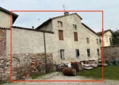 Foto Appartamento in Via Porto 12, Malo Centro di 204 m² con 7 locali