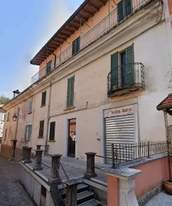 Foto Appartamento in Via Pietro Pagliolico, Cugliate-Fabiasco di 142 m²