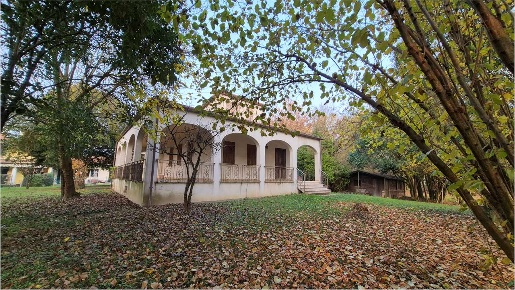 Foto Villa unifamiliare a Marcon di 255 m² con 9 locali in vendita