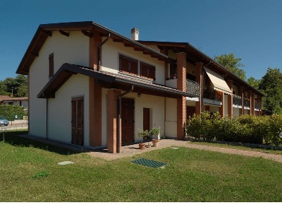 Foto Villa a schiera in Via Dei Carpini, Anzano del Parco Centro di 180 m²